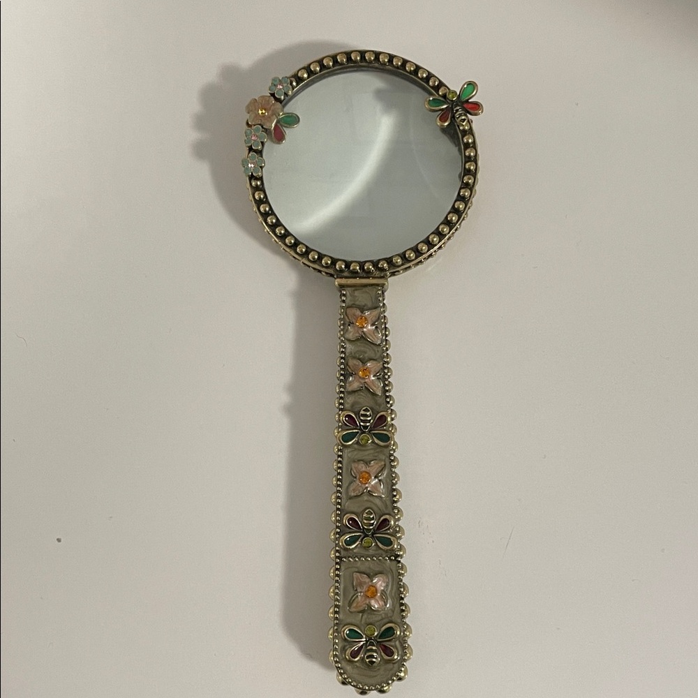 Alexander Kalifano Magnifying Glass